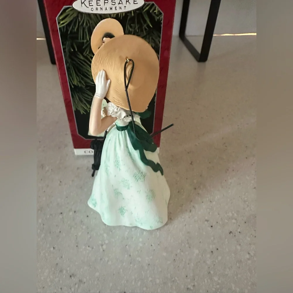 Vintage Hallmark Keepsake Christmas Ornament Gone with The Wind 1998 Scarlett O.